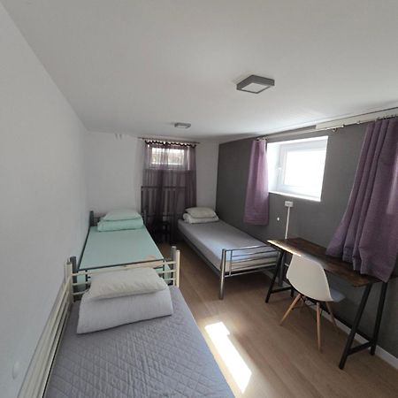 Rooms4Rest Wiertnicza - Private Rooms For Tourists - Atr Consulting Sp, Z O,O, Varsovia Exterior foto
