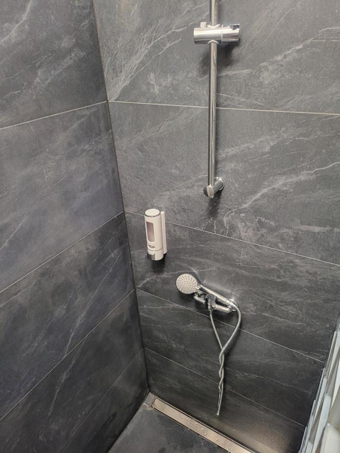Rooms4Rest Wiertnicza - Private Rooms For Tourists - Atr Consulting Sp, Z O,O, Varsovia Exterior foto