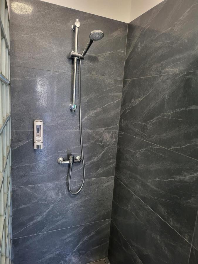 Rooms4Rest Wiertnicza - Private Rooms For Tourists - Atr Consulting Sp, Z O,O, Varsovia Exterior foto