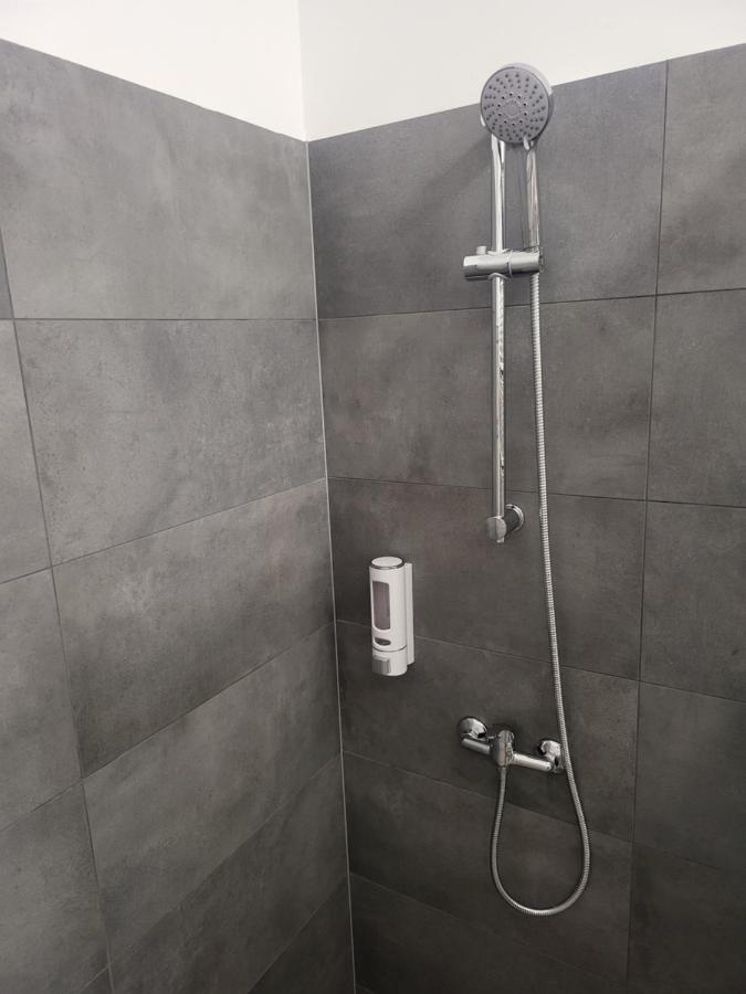 Rooms4Rest Wiertnicza - Private Rooms For Tourists - Atr Consulting Sp, Z O,O, Varsovia Exterior foto