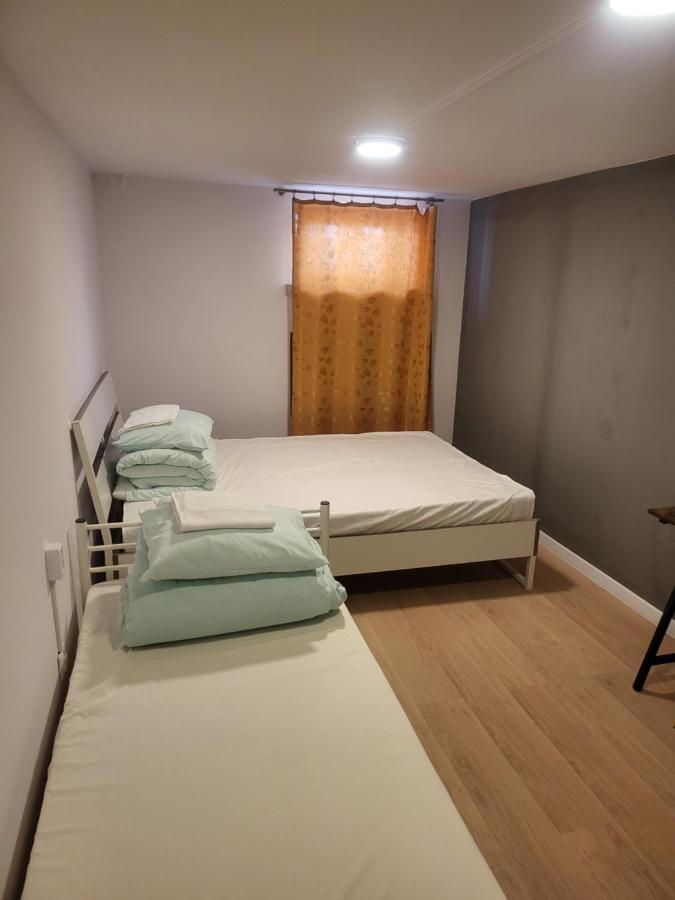 Rooms4Rest Wiertnicza - Private Rooms For Tourists - Atr Consulting Sp, Z O,O, Varsovia Exterior foto