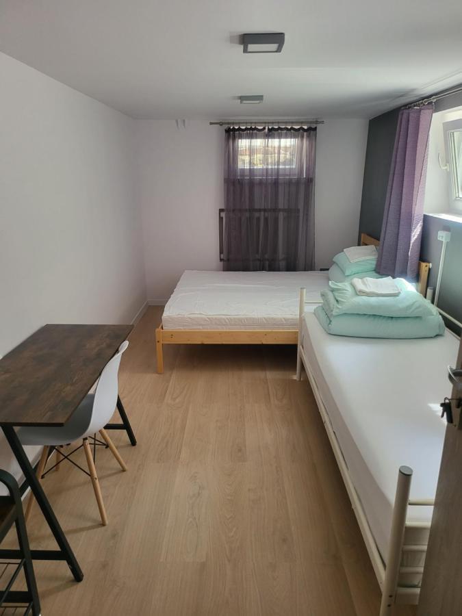 Rooms4Rest Wiertnicza - Private Rooms For Tourists - Atr Consulting Sp, Z O,O, Varsovia Exterior foto