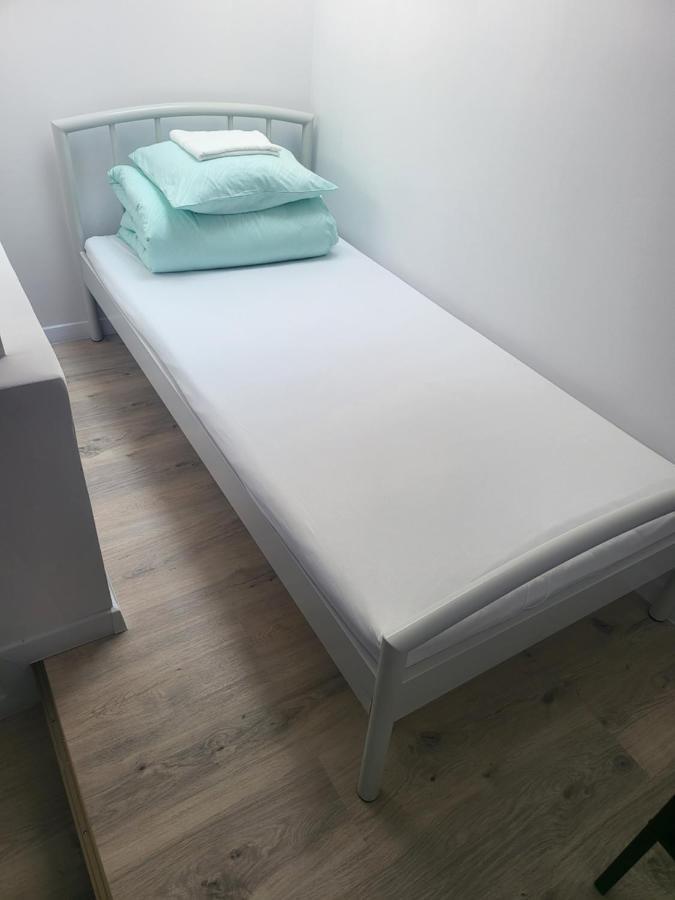 Rooms4Rest Wiertnicza - Private Rooms For Tourists - Atr Consulting Sp, Z O,O, Varsovia Exterior foto