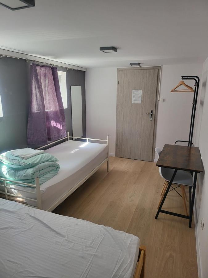 Rooms4Rest Wiertnicza - Private Rooms For Tourists - Atr Consulting Sp, Z O,O, Varsovia Exterior foto